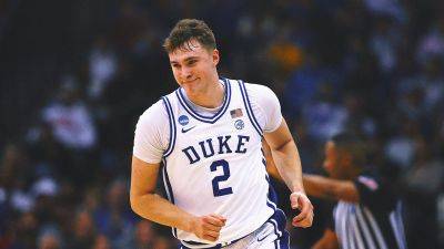Kevin Durant - Anthony Davis - Jon Scheyer - Duke star Cooper Flagg named the AP men's college basketball player of the year - foxnews.com - Usa - state Texas - state Maine - county Newport - county Williamson