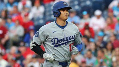Dave Roberts - Philadelphia Phillies - Chris Taylor - Max Muncy - Dodgers' perfect start ends as miscues pile up vs. Phillies - ESPN - espn.com - Jordan
