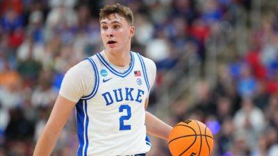 Duke's Cooper Flagg becomes 4th freshman to win Wooden Award - ESPN