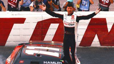 2025 NASCAR odds: Denny Hamlin favored to win Food City 500 at Bristol