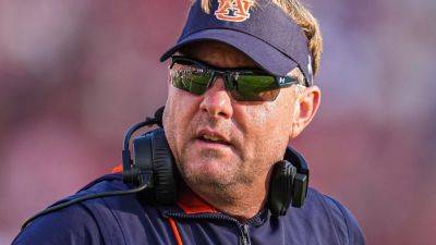 Auburn's Hugh Freeze eyes Year 3 with no 'sense of panic' - ESPN