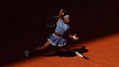 Coco Gauff sweeps Iga Swiatek to reach first Madrid final - ESPN