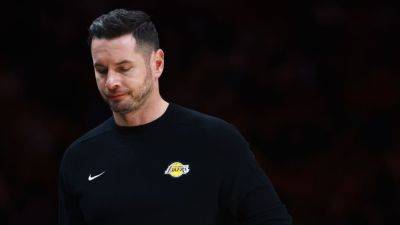 Lakers must be in 'championship shape' next season, says JJ Redick - ESPN