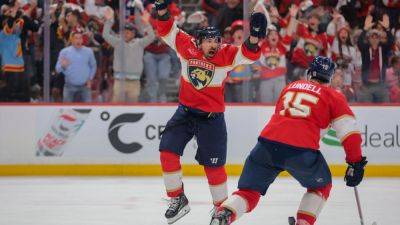 Brad Marchand scores in OT as Panthers take Game 3 vs. Leafs - ESPN