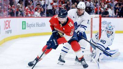 Maple Leafs' Max Domi fined for hit to Panthers' Aleksander Barkov - ESPN