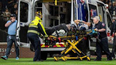 Aaron Boone - Cal Raleigh - Yankees' Oswaldo Cabrera leaves game in ambulance after awkward slide at home plate - foxnews.com - New York - county Mobile - county Park