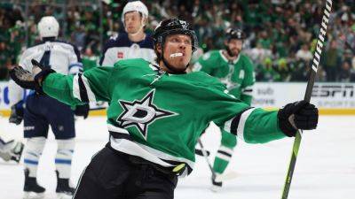 Mikko Rantanen - Connor Hellebuyck - Roope Hintz - Mikael Granlund's first career hat trick powers Dallas Stars - ESPN - espn.com