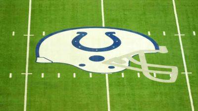 Colts apologize to Tyreek Hill, Microsoft for now-deleted video - ESPN