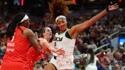Caitlin Clark: Flagrant on Angel Reese a 'basketball play' - ESPN