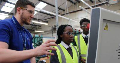 ‘It’s so rewarding watching students grow into capable young adults’ - retrain as a teacher and help shape a young person’s life