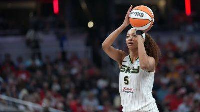 Caitlin Clark - Sky Chicago - Angel Reese - Angel Reese discusses WNBA's investigation into alleged 'hateful comments' during game vs Caitlin Clark - foxnews.com - state Indiana