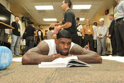 LeBron, Who Runs A Failing Ohio School, To Be Given Honorary Doctorate In Public Service By Ohio State