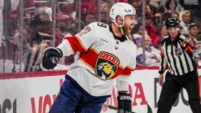 Sam Bennett has 2 goals, Panthers roll past Hurricanes, 5-0 - ESPN