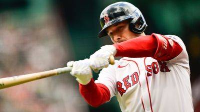 Red Sox's Bregman moves closer to possible IL stint, Cora says - ESPN