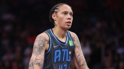 Phoenix Mercury - Brittney Griner - Dallas Wings - WNBA star Brittney Griner gives refs an earful during halftime interview: 'Be f---ing better' - foxnews.com - Russia - Jordan - state Georgia - county Park