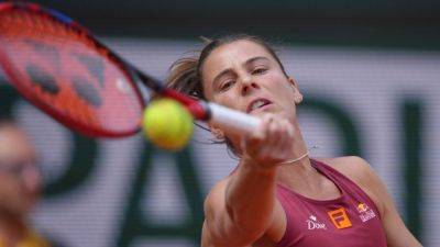Roland Garros - Emma Navarro - Diane Parry - Jessica Bouzas Maneiro upsets Emma Navarro at French Open - ESPN - espn.com - France - Spain - Usa - Australia - New York - Montgomery