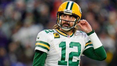 Aaron Rodgers - Nic Antaya - Bay - Aaron Rodgers talks possibility of retiring with Packers - foxnews.com - San Francisco