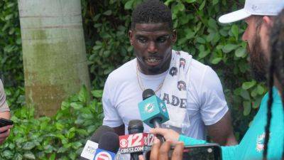 Dolphins' Tyreek Hill hopes to rebound after difficult past year - ESPN