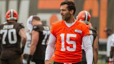 Joe Flacco wants to lead Browns' QBs by example, not be mentor - ESPN