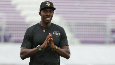Vikings sign GM Kwesi Adofo-Mensah to multiyear extension - ESPN