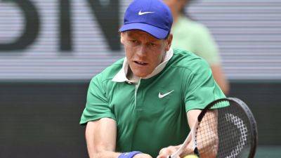 Jannik Sinner drops just 3 games to roll into French Open 4th round - ESPN