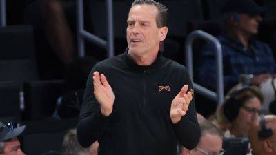 Cavaliers' Kenny Atkinson wins NBA Coach of the Year award - ESPN