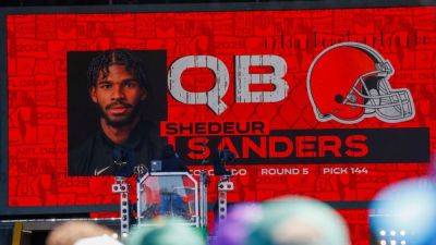 Browns' Shedeur Sanders to start NFL career wearing No. 12 - ESPN