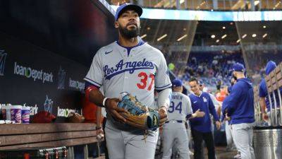 Dodgers OF Teoscar Hernandez to IL, will be out 'for a while' - ESPN