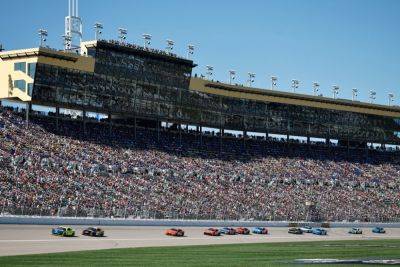 2025 NASCAR Kansas Entry List: All 38 drivers for AdventHealth 400