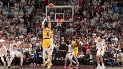 Max Strus - Darius Garland - Tyrese Haliburton - Donovan Mitchell - Pacers stun Cavaliers with furious rally in final minute - ESPN - espn.com - county Cleveland - state Indiana - county Cavalier