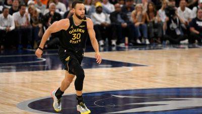 Steve Kerr - Sources: Stephen Curry (hamstring) set to miss at least a week - ESPN - espn.com - state Minnesota