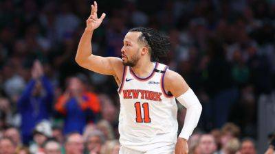 Knicks come back from 20 down again, up 2-0 on Celtics - ESPN