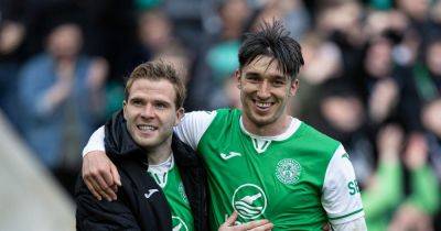 Josh Campbell - Dwight Gayle - Tam Macmanus - David Gray - These 2 Hibs stars said it all about David Gray togetherness with acts that speak louder than tifos – Tam McManus - dailyrecord.co.uk