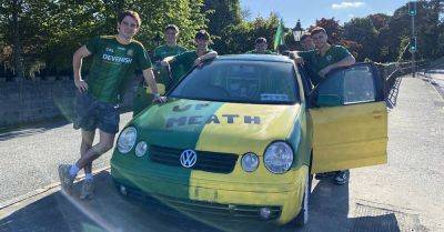 Meath fans spray paint car in the Royal colours ahead of the Leinster final