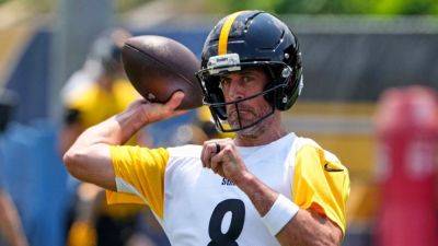 Steelers OC Smith hopes for more balance with Rodgers - ESPN