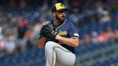 Brewers trade bullpen-resistant Aaron Civale to White Sox - ESPN