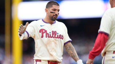 Phillies' Nick Castellanos benched for 'inappropriate comment' - ESPN
