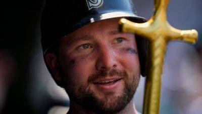 Cal Raleigh's 29 HRs most by catcher before All-Star break - ESPN