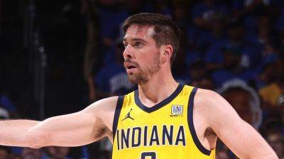 Kevin Durant - Nathaniel S.Butler - Pacers staff confronts ESPN camera capturing emotional TJ McConnell after NBA Finals loss to Thunder - foxnews.com - Los Angeles - state Indiana