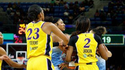 Orlando Magic - Caitlin Clark - Kamilla Cardoso - Sky Chicago - Angel Reese - Sky's Angel Reese, Sparks' Rickea Jackson get into shoving match during game - foxnews.com - Usa - Los Angeles - county Allen - state Illinois