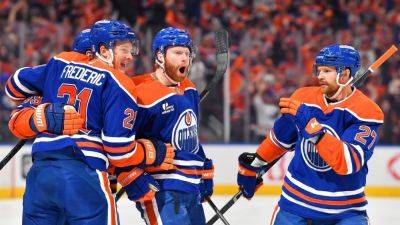 Oilers sign F Trent Frederic to 8-year, $30.8M extension - ESPN