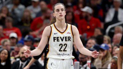 Caitlin Clark - Paige Bueckers - Stephanie White - Caitlin Clark out again, won't face Wings, Paige Bueckers - ESPN - espn.com - Usa - Los Angeles - state Indiana - state Minnesota - state Texas - county Arlington - county Dallas - county Maverick - county Clark