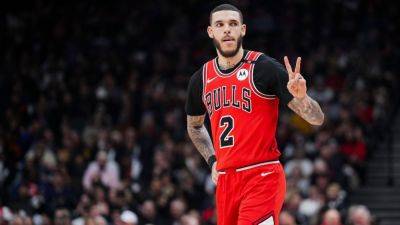 Sources - Bulls trading Lonzo Ball to Cavaliers for Isaac Okoro - ESPN