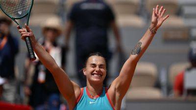 Aryna Sabalenka beats Zheng Qinwen to reach French Open semis - ESPN