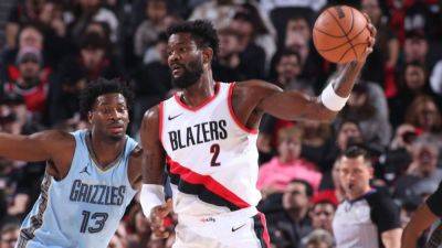 Dwight Howard - Phoenix Suns - Deandre Ayton - Williams - Sources - Blazers' Ayton to become free agent after buyout - ESPN - espn.com