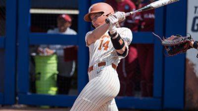 How life on the ranch prepared Texas' Reese Atwood for the 2025 WCWS - ESPN