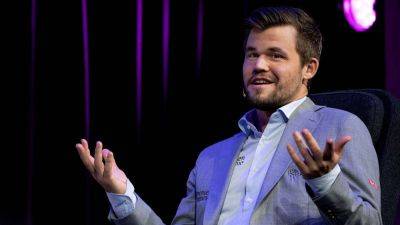 Magnus Carlsen - Chess grandmaster Magnus Carlsen slams fist on table after defeat - foxnews.com - Denmark - Norway