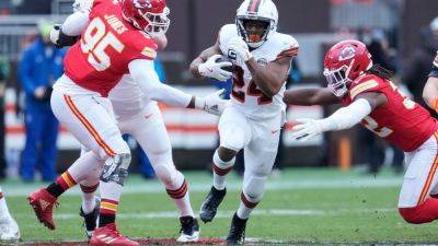 Joe Mixon - Nick Chubb - Sources - RB Nick Chubb expected to sign 1-year deal with Texans - ESPN - espn.com - Georgia - county Brown - county Cleveland