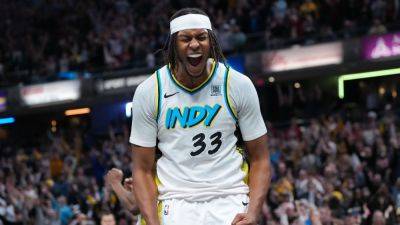 Sources - Bucks waive Damian Lillard, reach deal with Myles Turner - ESPN