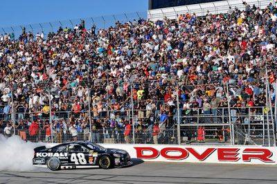 2025 NASCAR Dover Entry List: All 37 drivers for Autotrader EchoPark Automotive 400